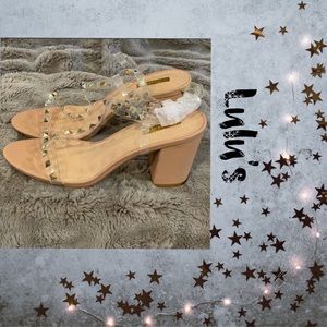 Lulus (8 1/2) clear and nude heel